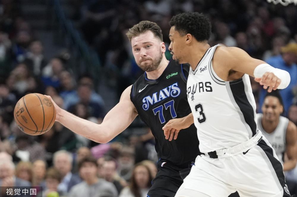 三笘薰在强 三笘薰在强