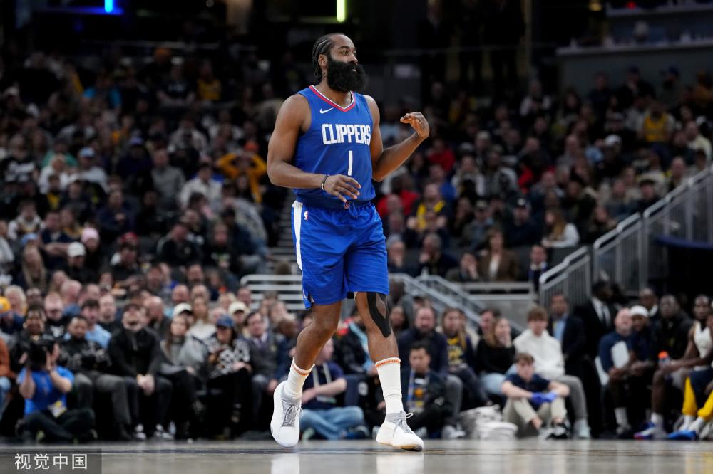 在紧张激烈 在紧张激烈