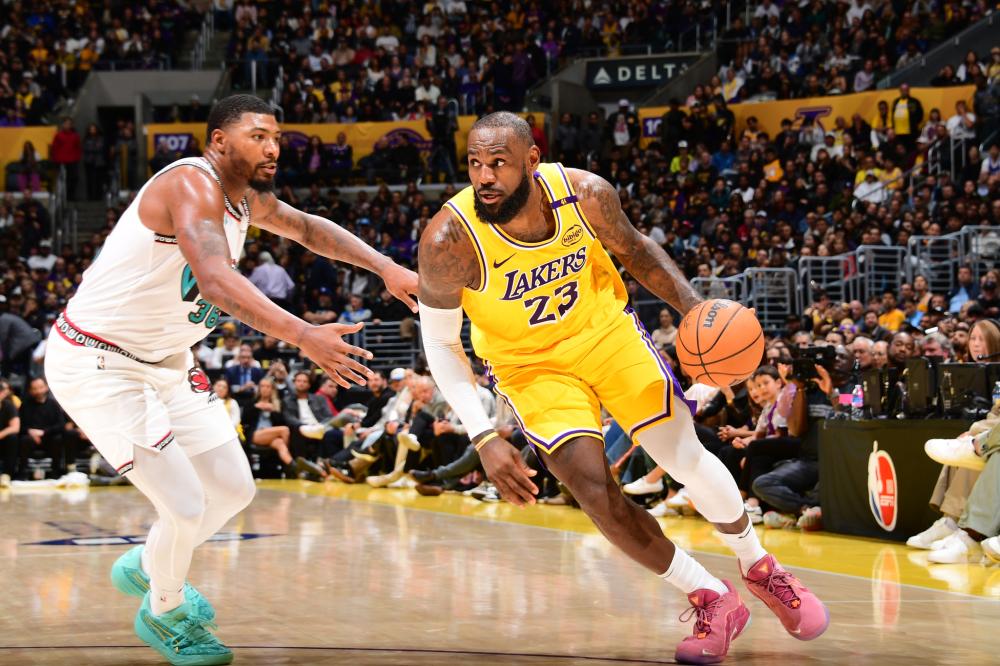 在紧张激烈 在紧张激烈