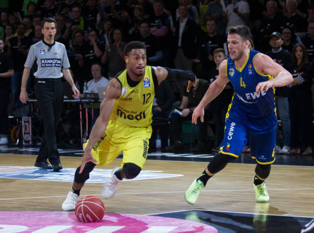 权和年轻球 权和年轻球