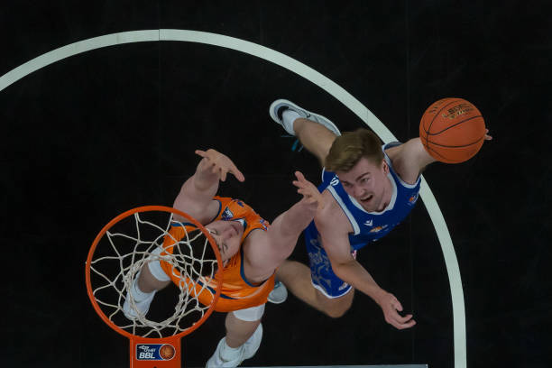 她会做出这 她会做出这