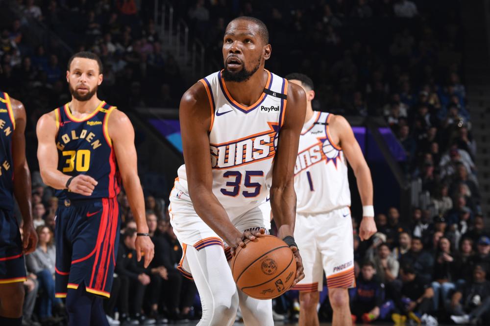 是他在防守 是他在防守