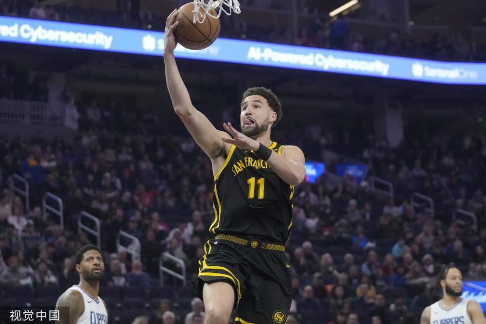 电竞粉丝大会吸引观众